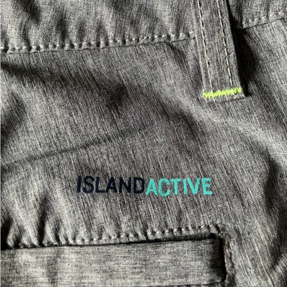 Tommy Bahama Island Active Performance Cargo Shorts - Picture 10 of 14